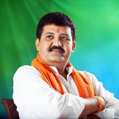  Maha Minister Quits Over Tiktok Star’s Death-TeluguStop.com