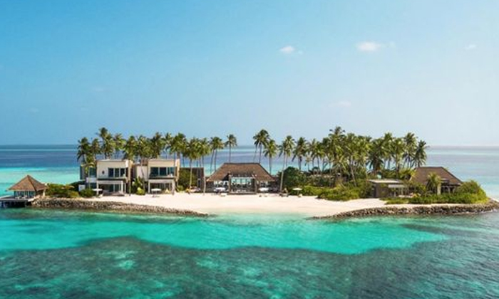  Movie Stars And Celebrities Are Going To Thee Maldives If They Have Time, Celebr-TeluguStop.com
