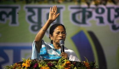  Mamata Showers Sops Hours Before Poll Date Announcement-TeluguStop.com