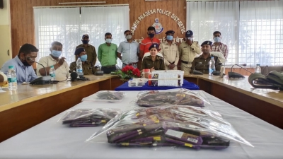  Mp: Over 5 Kg Opium In Chocolate Wrappers Recovered-TeluguStop.com