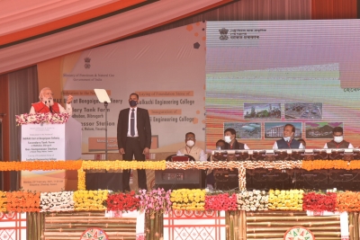  Pm Launches 5 Mega Projects In Assam Worth Rs 3,222 Crore (ld)-TeluguStop.com