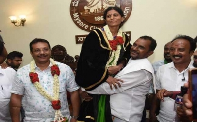  Rukmini Made Gowda Of Jd(s) Elected As Mysuru Mayor-TeluguStop.com