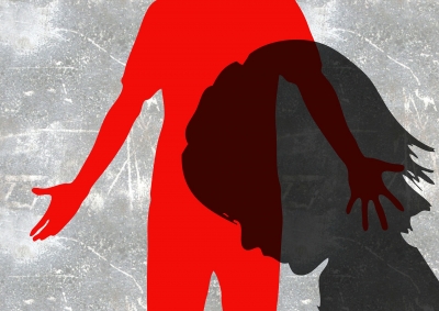  Up Woman Booked For Sexually Abusing Boy-TeluguStop.com