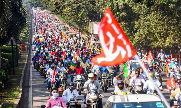  Ysrcp Mp Vijayasai Reddy Decided To Make Padayatra Against Privatization Of Viza-TeluguStop.com