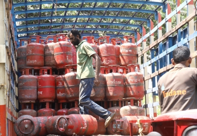  3 Free Lpg Cylinders Likely Again For Ujjawala Subscribers-TeluguStop.com