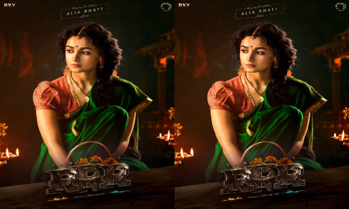  Impressive Look Of Alia Bhatt As Sita In Rrr-TeluguStop.com