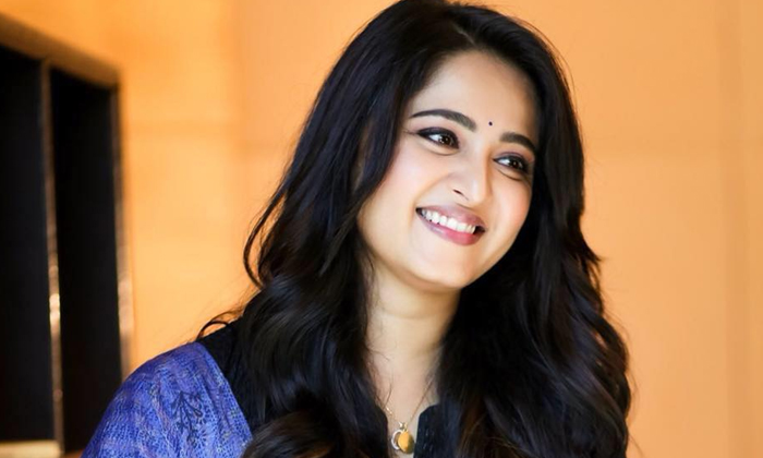  Rana Daggubati Sends Gift To Anushka Shetty, Anushka Shetty ,aranya Movie, Rana-TeluguStop.com