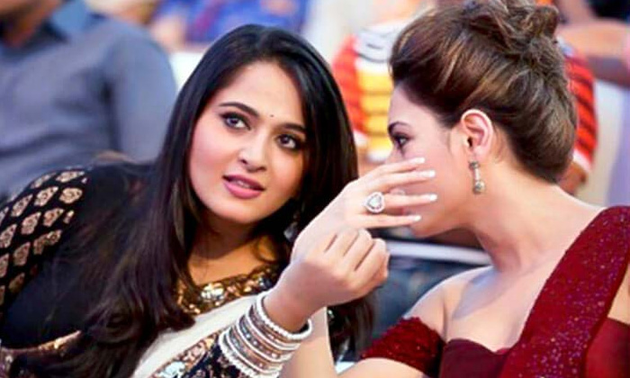  Anushka Helped Me In That Tamanna Comment Actress Tamannah, Tollywood Actress-TeluguStop.com