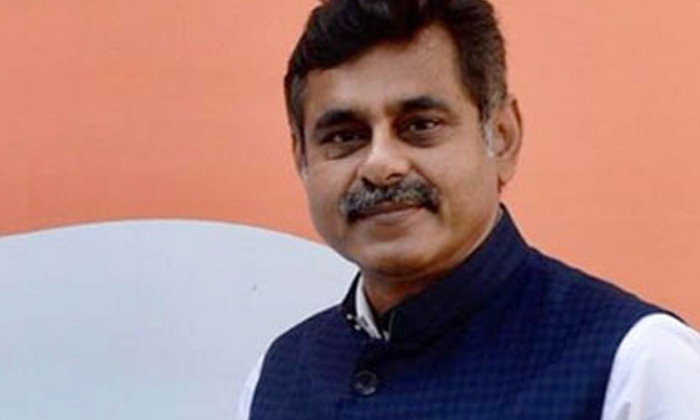  Mp Konda Vishweshwar Reddy Sensational Comments On Etela Rajendar,  Etela Rajend-TeluguStop.com