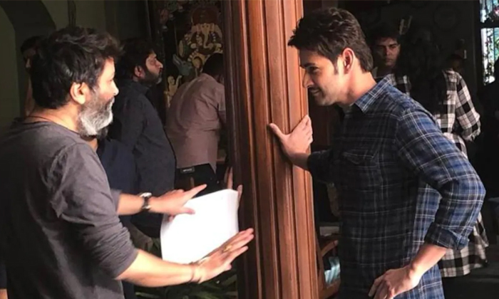  Mahesh Babu To Do Movie With Trivikram Before Rajamouli-TeluguStop.com