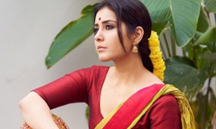  Pic Talk: Raashi Khanna’s Half Saree Will Make You Drool-TeluguStop.com