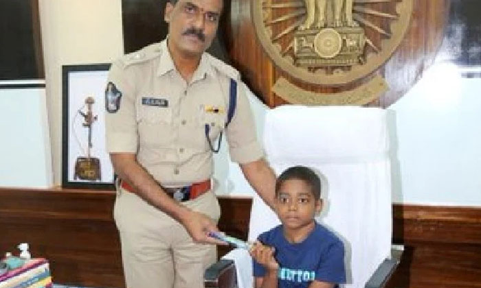  The Little Boy Who Took Charge As The Guntur District Sp, Guntur District, Sp Am-TeluguStop.com