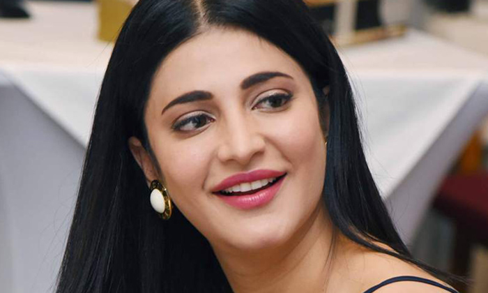  Shruti Haasan On Her Anxiety Disorder Shares Some Interesting Facts, Shruti Haas-TeluguStop.com