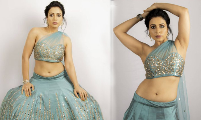 Social Media Influancer Actress Nandini Rai Trendy Clicks-telugu Trending Latest News Updates Social Media Influancer Ac High Resolution Photo