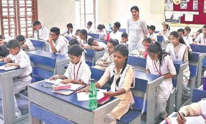  Corona Effect In Telangana Schools To Be Closed Again, Telangana, Corona Effect,-TeluguStop.com