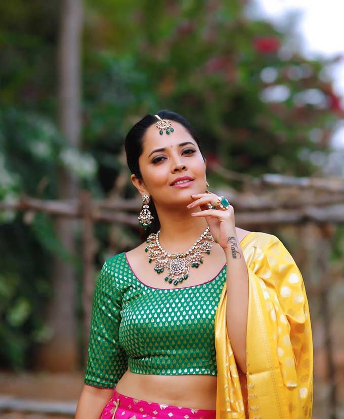  Television Host Anasuya Bharadwaj Special Song In Mahasamudram.-TeluguStop.com