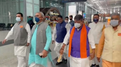  Bengal Bjp Leaders Reach Delhi To Finalise Party Candidates-TeluguStop.com