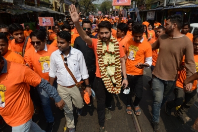  Bjp Fields Bengali Actor Hiran Chatterjee From Kharagpur Sadar-TeluguStop.com