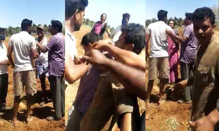  Fight Between  Villagers And Kannada Kgf Actor Yash Family In Hassan , Kgf Hero,-TeluguStop.com