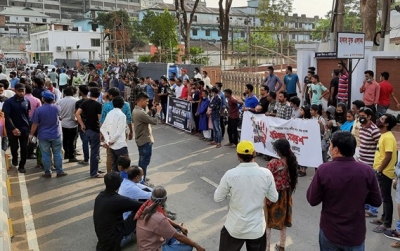  Hindu Homes Attacked In B’desh’s Sunamganj After Fb Post-TeluguStop.com