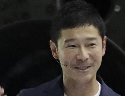  Japanese Billionaire Seeks 8 People For Free Moon Ride-TeluguStop.com