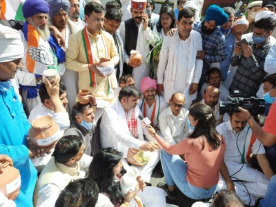  Kisan Cong Protest In Delhi Against Farm Laws-TeluguStop.com