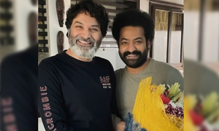  Ntr And Trivikram Movie Shooting Late , Ntr30movie, Rrr, Trivikram, Ntr Birthday-TeluguStop.com