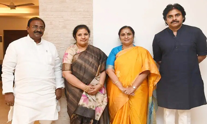  Pawan Kalyan Ready To Campaign For Bjp Candidate Ratnaprabha In Tirupathi Electi-TeluguStop.com