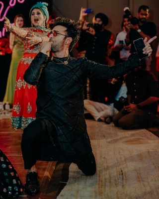  Pulkit Samrat: ‘in The Mood To Dance And Whistle And Scream And Jump’-TeluguStop.com