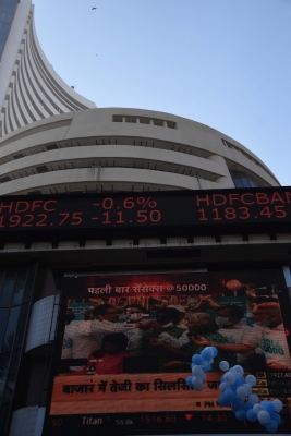  Sensex Surges Over 500 Points; Banking, Metal Stocks Rise-TeluguStop.com