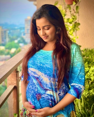 Shreya Ghoshal Announces Pregnancy Shreya Ghoshal Announces Pregnancy-TeluguStop.com