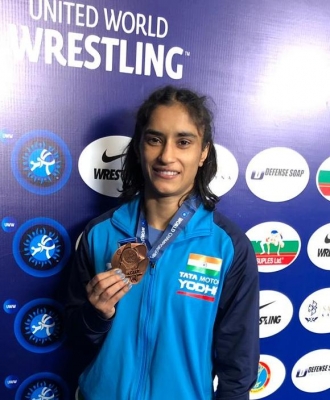  Vinesh Storms To Gold In Matteo Pelicone Ranking Series (ld)-TeluguStop.com