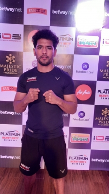  Welterweight Pro Boxing: Goyat Knocks Out Sandeep-TeluguStop.com