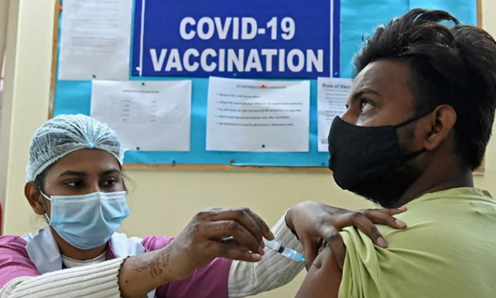  Do Vaccination On Sundays And Holidays Central Government Orders To States, Cent-TeluguStop.com