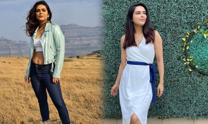 Glamorous Pictures Of Actress Madhurima Tuli Shake Up The Show Social Media-telugu Actress Photos Glamorous Pictures Of  High Resolution Photo