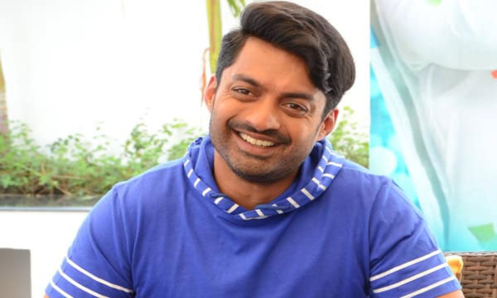  Kalyan Ram In A Time Machine Like Babai, Balakrishna, Nandamuri Family, Aditya 3-TeluguStop.com