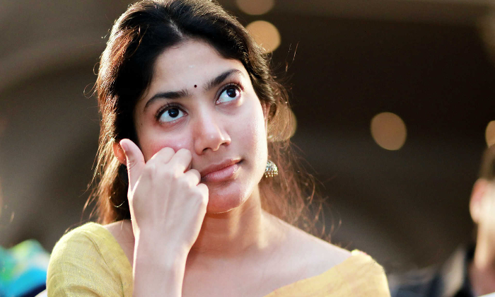  Producers Using Sai Pallavi Craze, Tollywood, Love Story Movie, Viratparvam Movi-TeluguStop.com