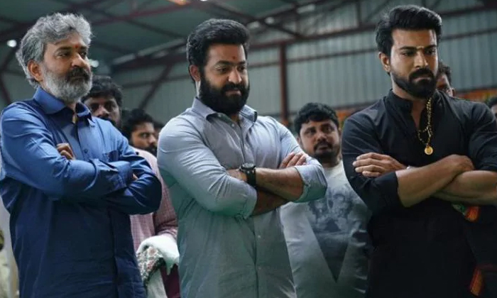  Rajamouli Ntr And Ram Charan Remuneration For Rrr Movie , Rrr, Rajamouli, Ntr, R-TeluguStop.com