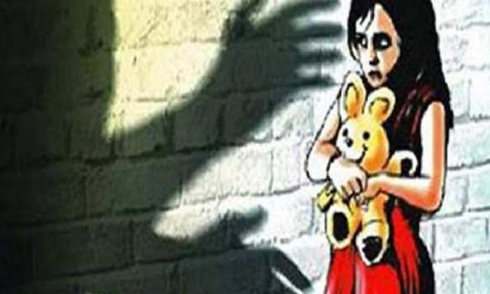  The Minor Girl Was Raped By A Grandfather, Suryapeta, Atmakur, Patarlapahad, Min-TeluguStop.com