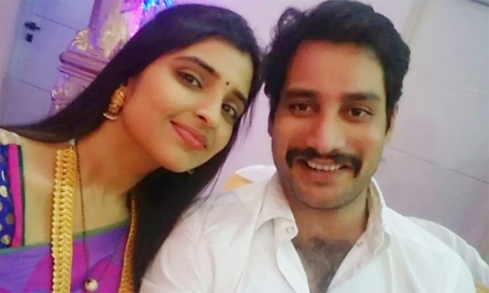  Anchor Shyamala Husband Narsimha Reddy Arrested For Cheating A Woman , Anchor Sh-TeluguStop.com