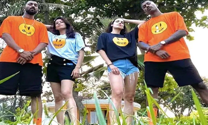 Viral Video Super Stepped Pandya Brothers With Wives, Cricketer Hardik Pandya, C-TeluguStop.com