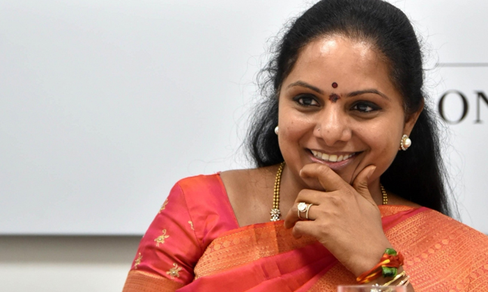  Kavitha Focusing On One's Own District Active Politics , Kavitha, Politics-TeluguStop.com