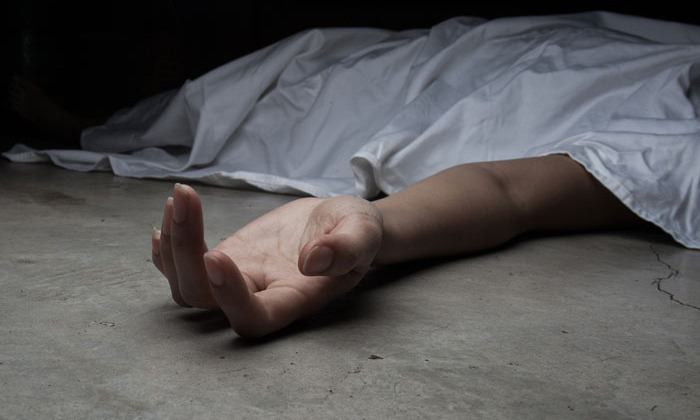  Married Women Committed Suicide Along With Her Boyfriend For Illegal Affair, Ill-TeluguStop.com