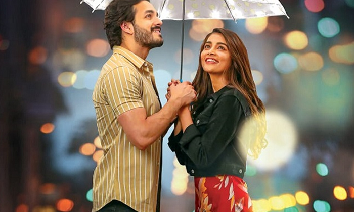  Ye Zindagi Song From ‘most Eligible Bachelor’ Out Now-TeluguStop.com