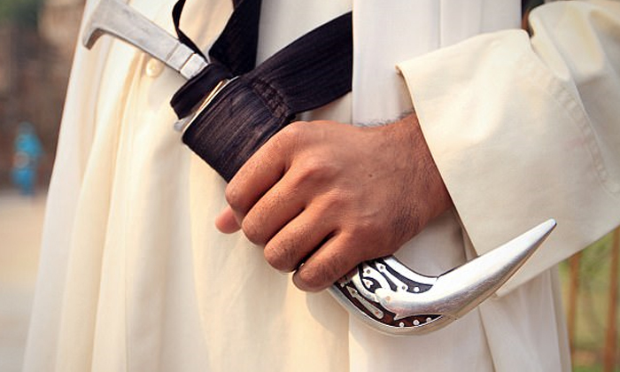  Kirpan Banned In New South Wales Schools After Stabbing Incident, India, Banglad-TeluguStop.com