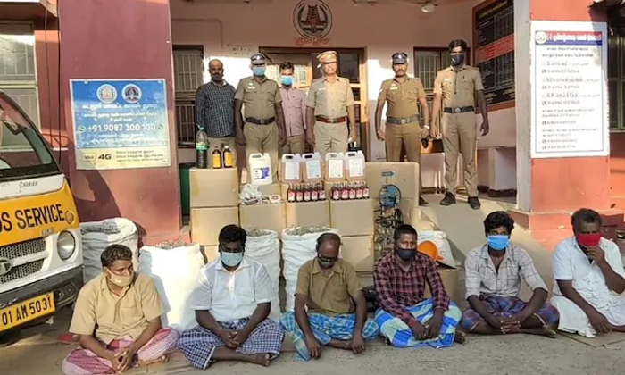  Liquor Making From Sanitizer Gang Arrested In Tamilnadu, Arrested , Corona,  Cov-TeluguStop.com