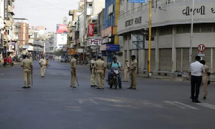  Morning Curfew Starts From May 5 Th In Ap !!-TeluguStop.com