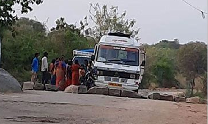  High Court Shocks Telangana Government Over Obstruction Of Ambulances Telangana,-TeluguStop.com