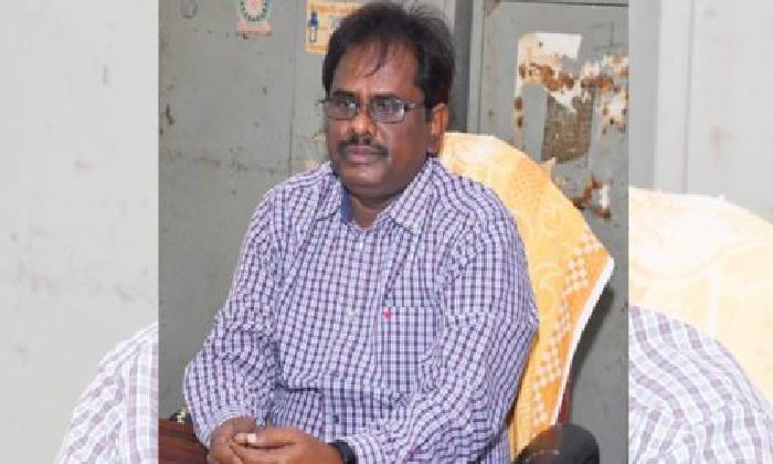  Rajanna Sircilla Addl District Collector Passed Away Due To Covid-19-TeluguStop.com