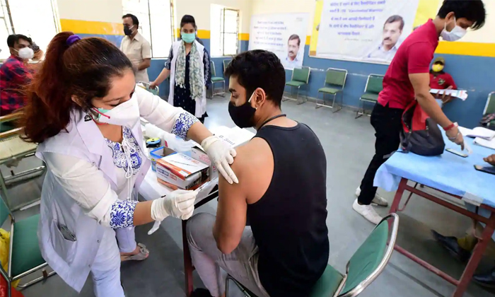  Telangana State Super Speaders Vaccination Third Day Continue, Corona , Covaxine-TeluguStop.com